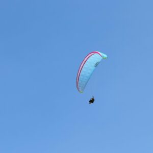 Paragliding in Dobhi
