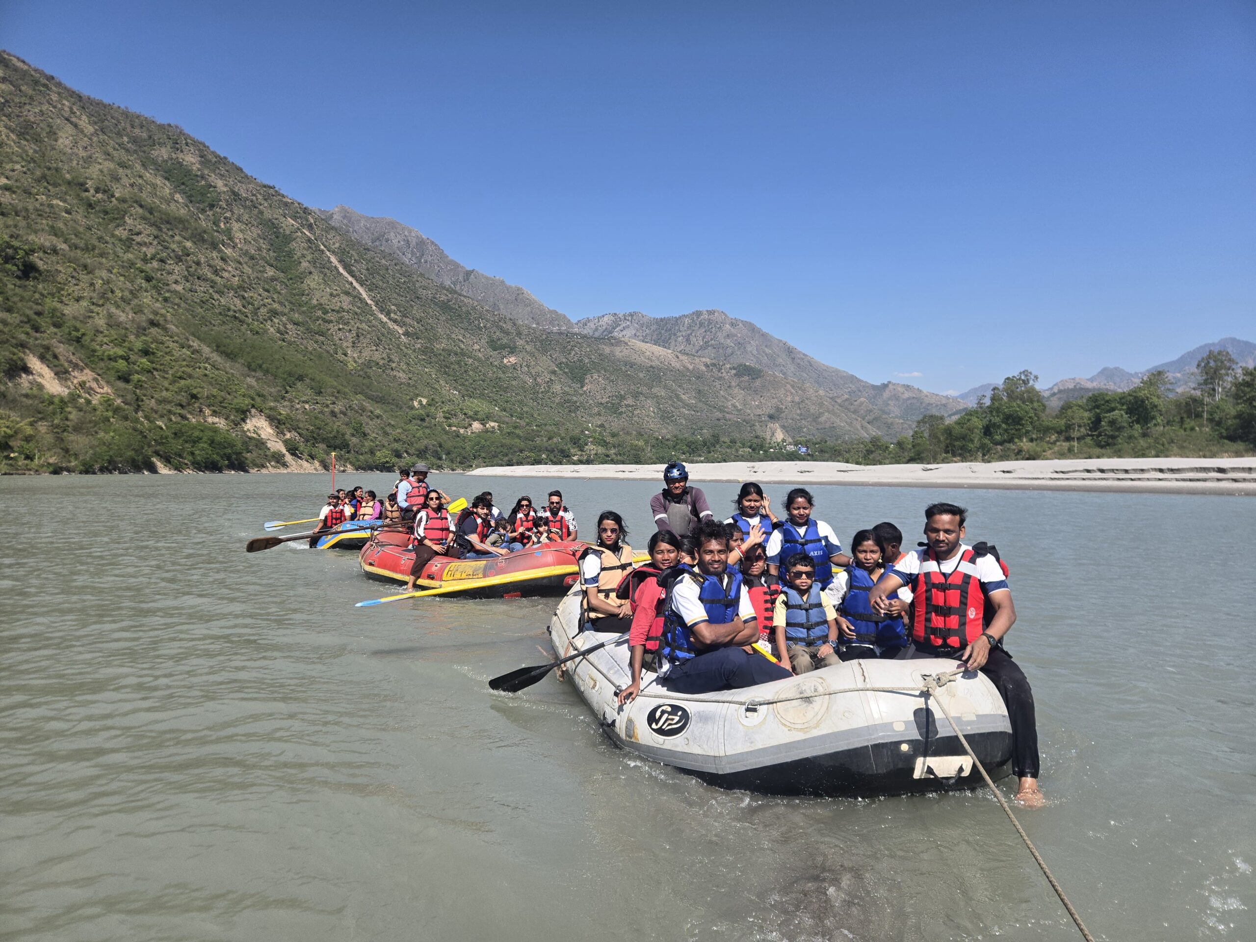 Rafting in Shimla Tattapani 6Km